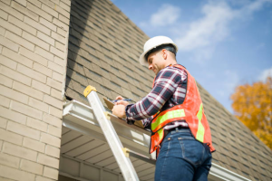 Read more about the article The Difference Between Roof Repair And Full Replacement: A Homeowner’s Guide